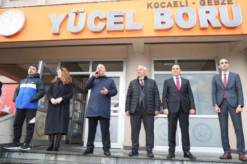 Gebze’de YÃ¼cel Boru Fen Lisesi’nde Bayrak TÃ¶reni!