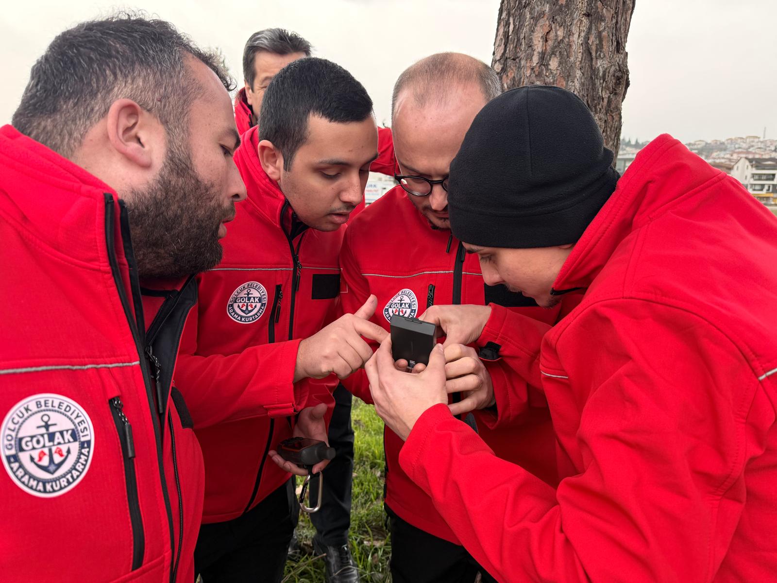 Gölcük'te Arama Kurtarma Ekibi Eğitimlere Başladı!