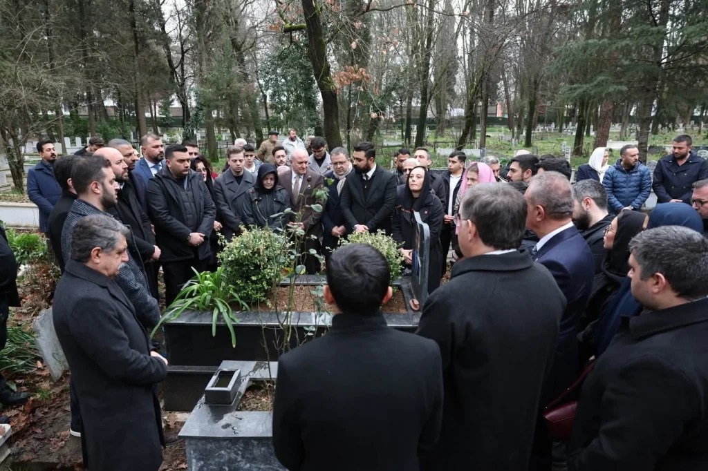 CHP Kocaeli Gençlik Kolları Emektarı Tugay Adak Anıldı!