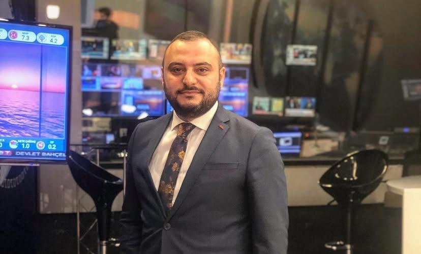 “Bir Alimin Ölümü , Bir Alemin Ölümü Gibidir.”
