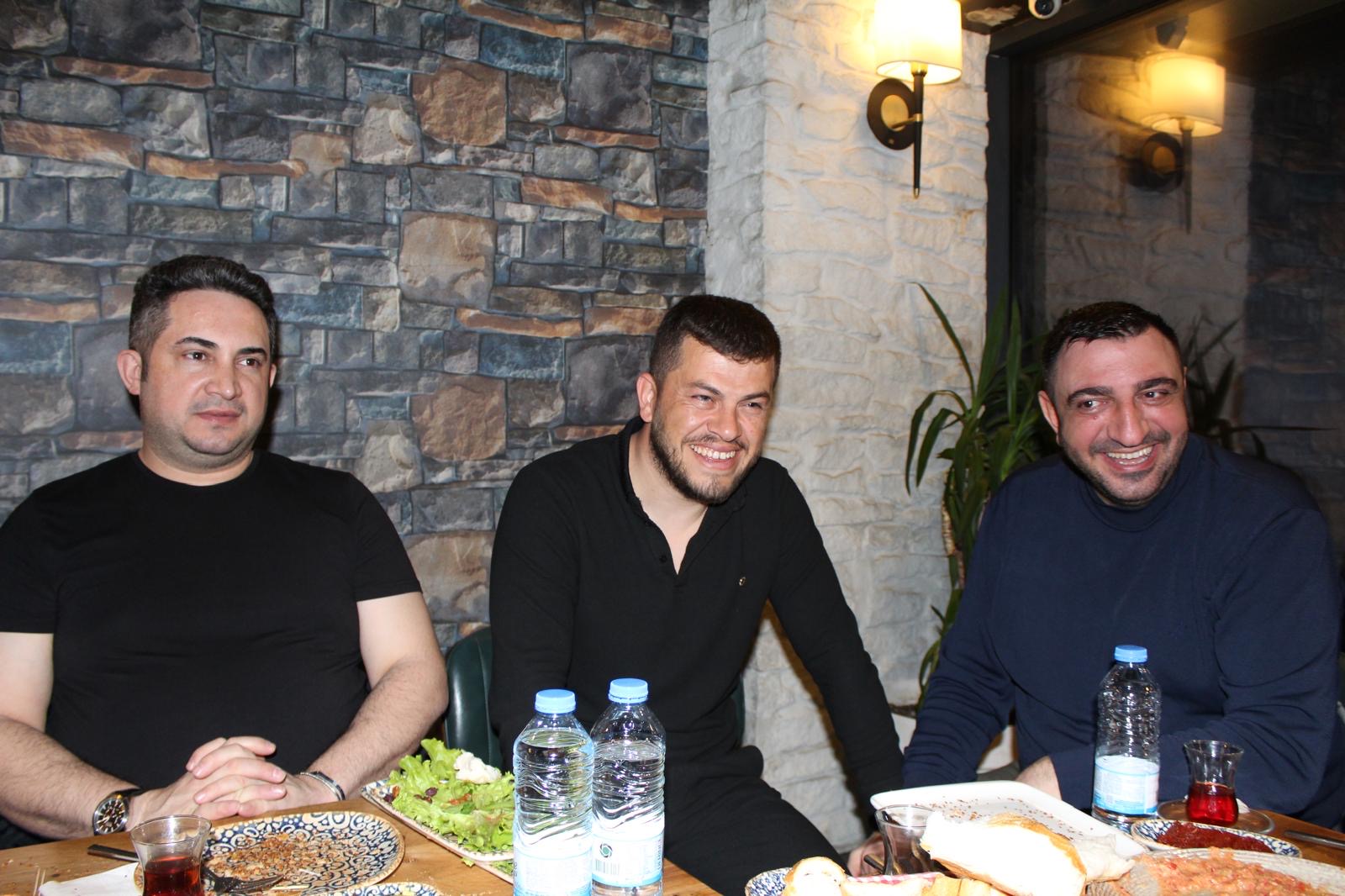 Siyaset, iş dünyası ve spor camiası aynı sofrada: Gebze’de dikkat çeken sahur buluşması
