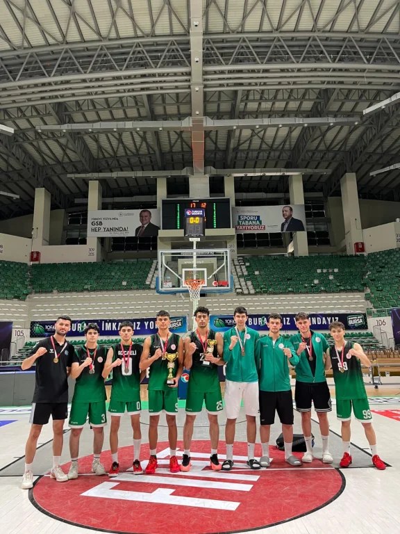 Çayırova’nın genç basketbolcuları Marmara şampiyonu!