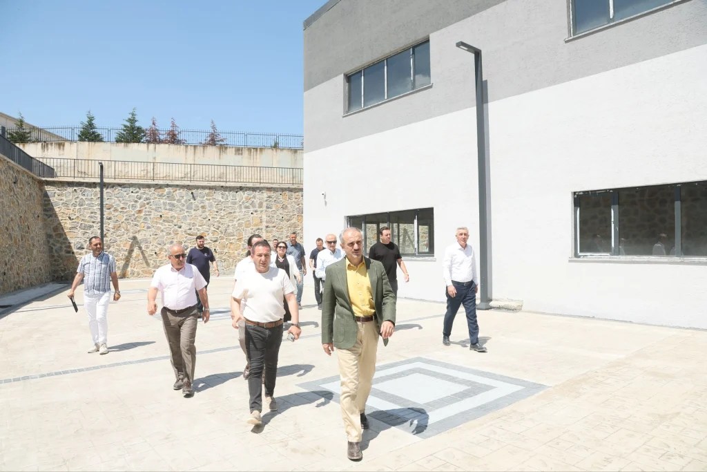 Çayırova’nın dev spor kompleksi açılıyor
