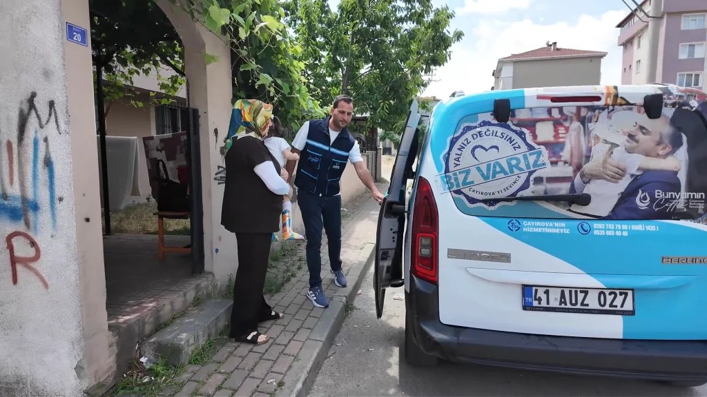 Çayırova Belediyesi’nden Minik Lina’ya Destek