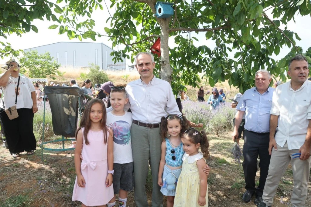 Çayırova’da Lavanta Hasadı Şenliği renkli geçti