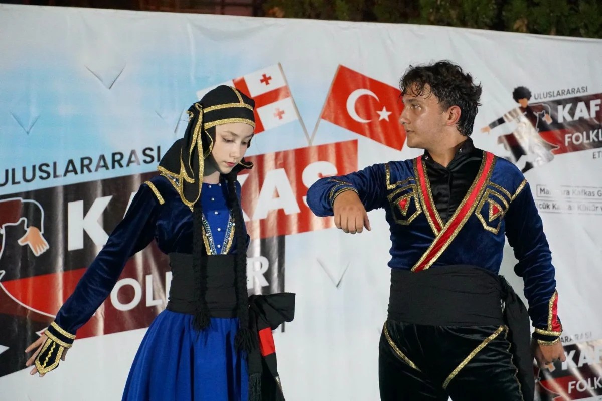Gölcük’te Kafkas rüzgarı esti!