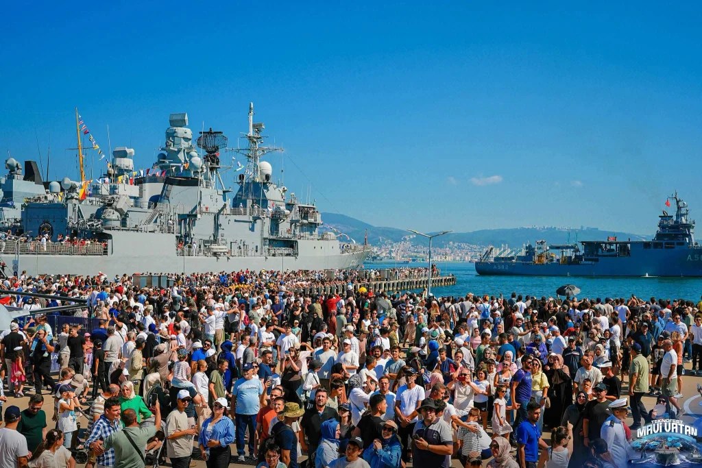 Gölcük'e TEKNOFEST Mavi Vatan plaketi! - 2. görsel