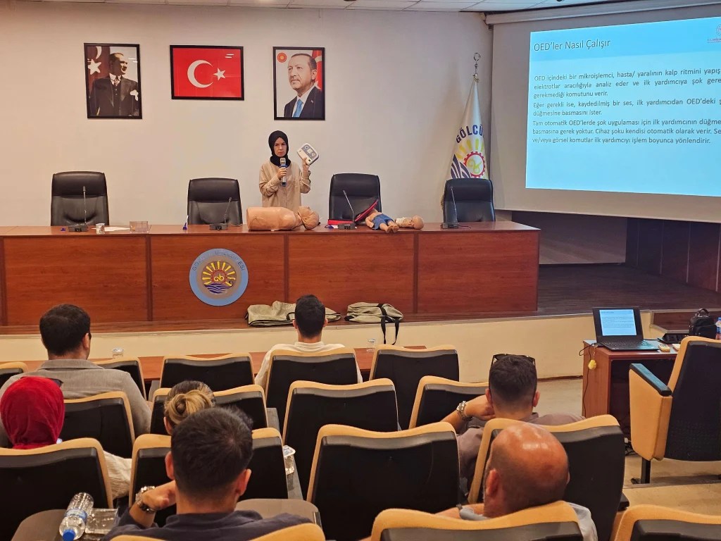 Gölcük Belediyesi personeline ilk yardım eğitimi