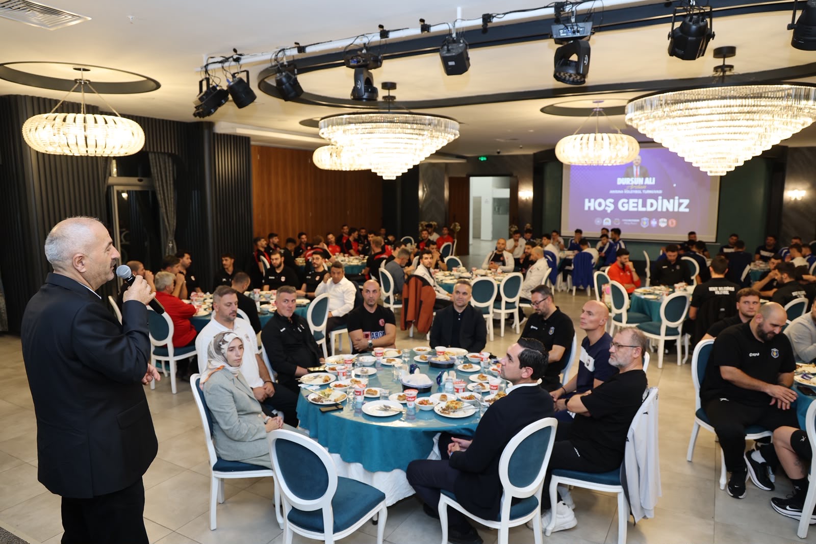 Turnuva Ekipleri Anma Yemeğinde Buluştu