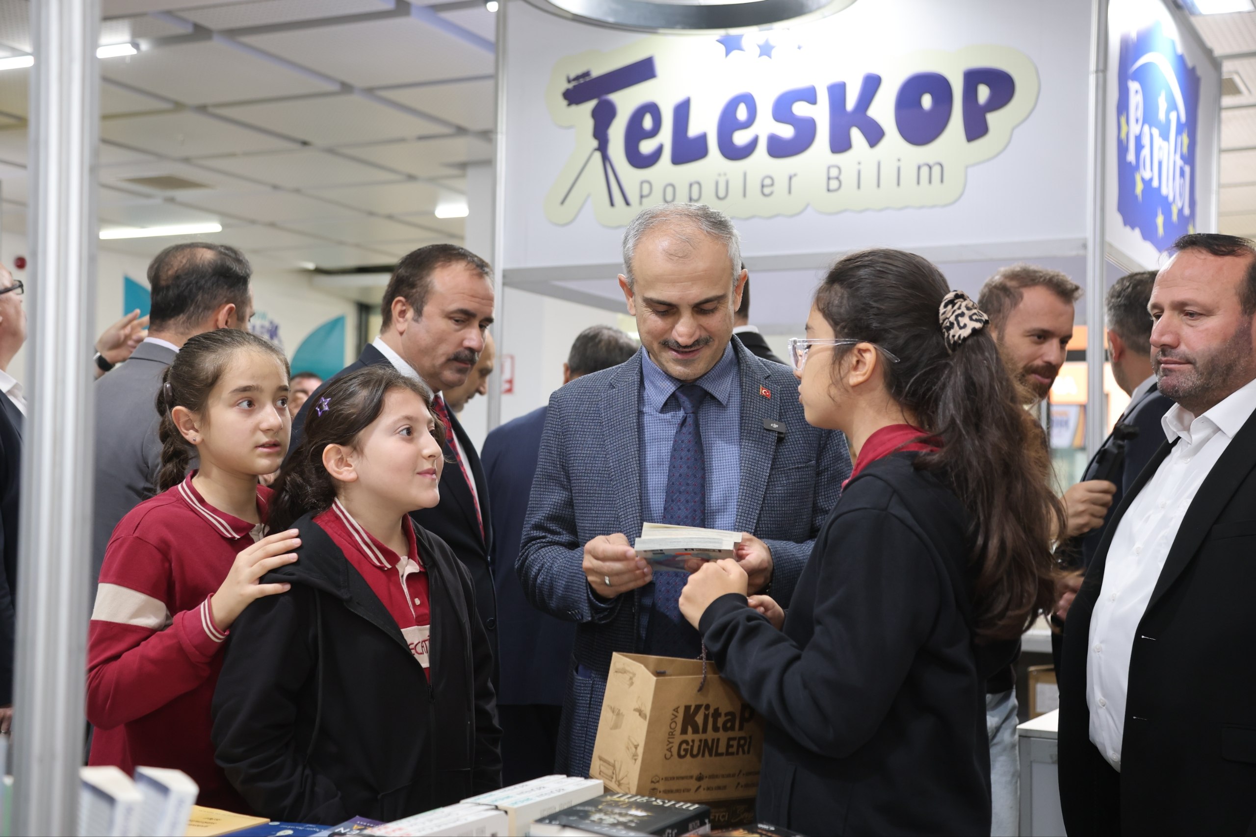 Çayırova Kitap Günleri kapılarını açtı