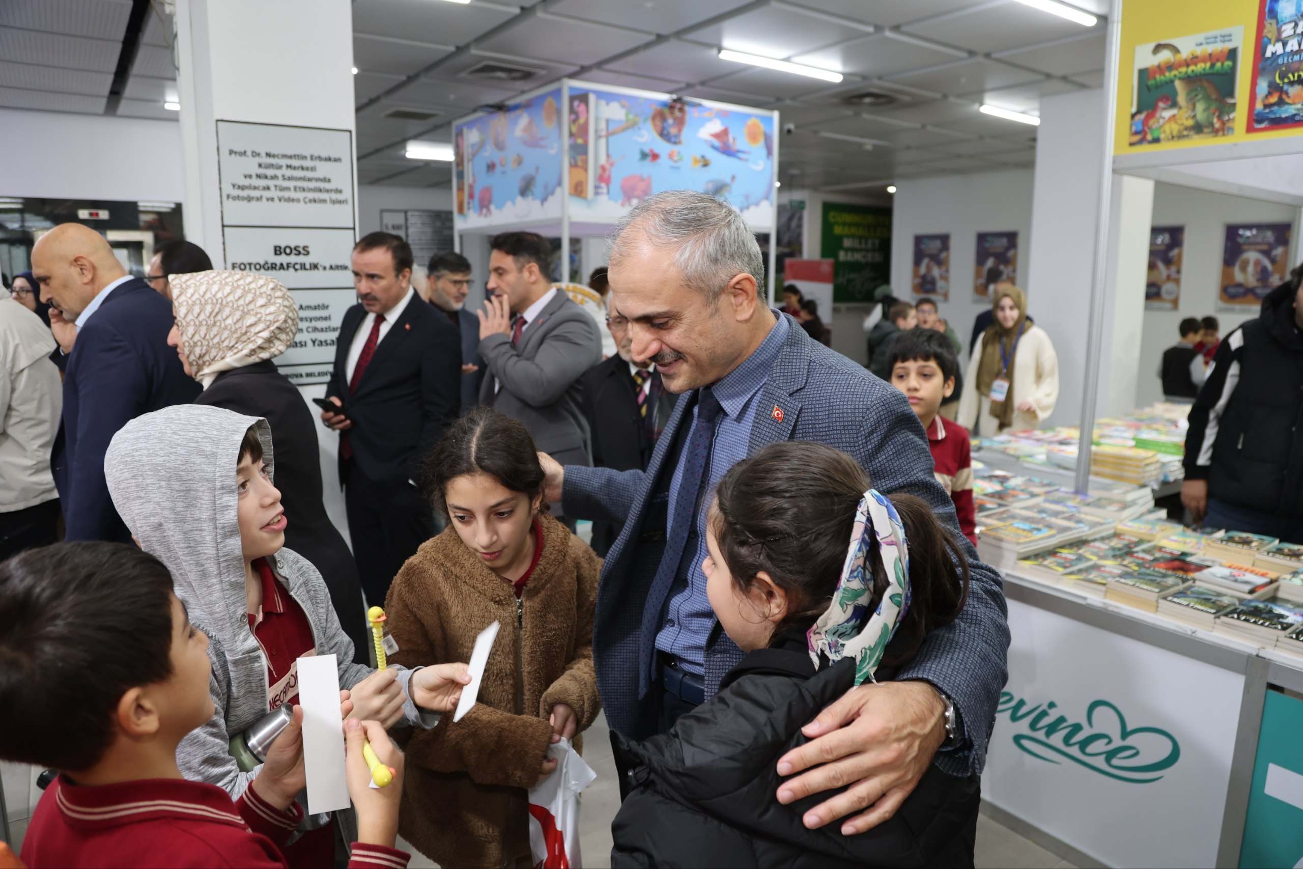 Çayırova Kitap Günleri kapılarını açtı