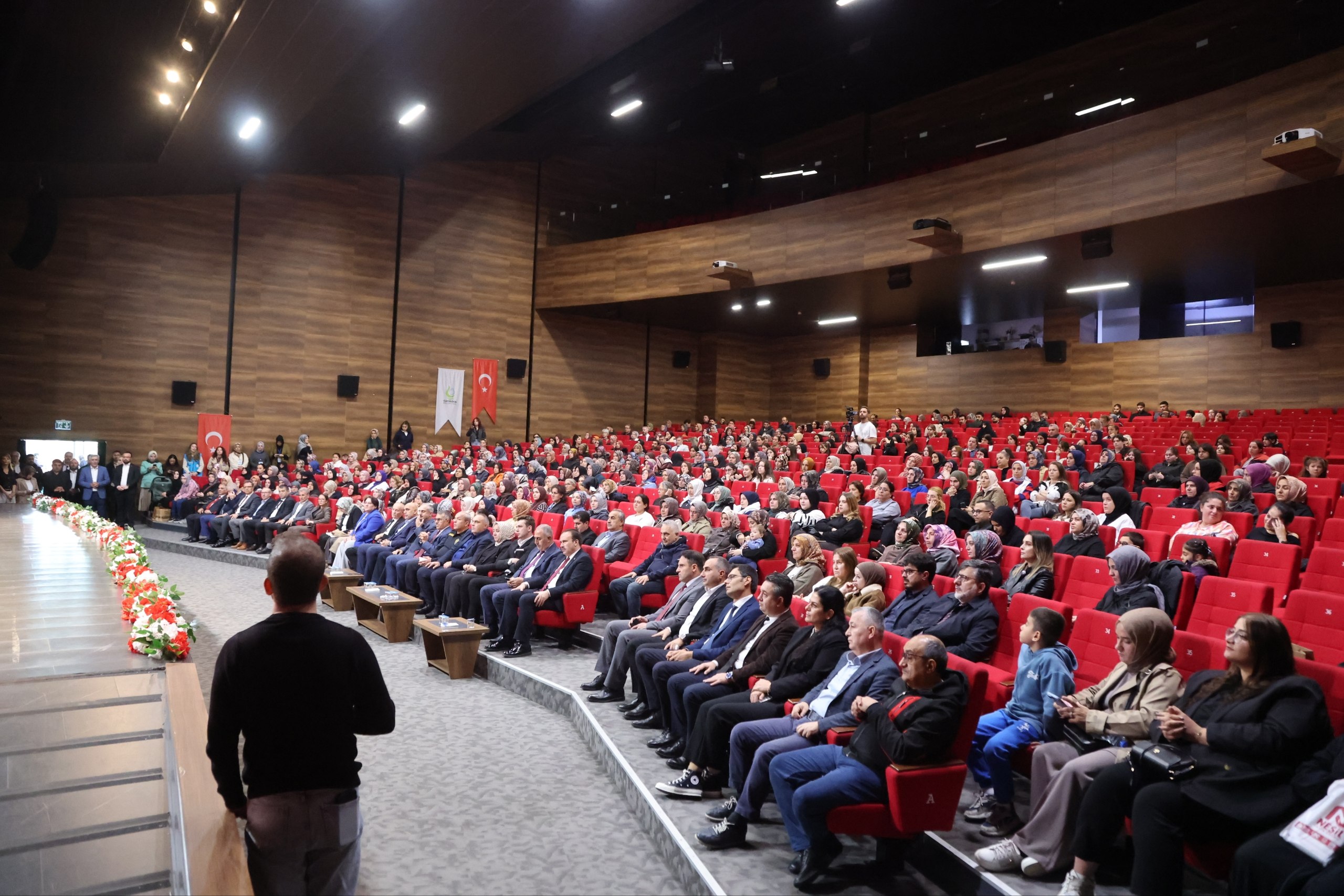 Çayırova Kitap Günleri kapılarını açtı