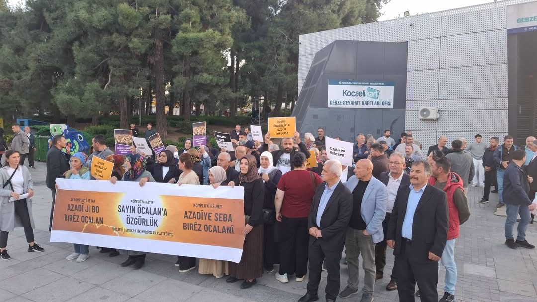 Gebze’de Öcalan’a özgürlük çağrısı