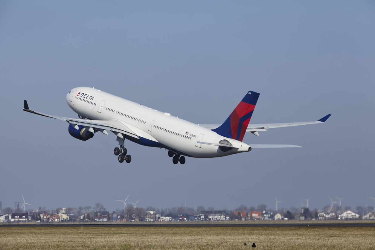 Delta branded credit cards are not the best deal for delta flyers