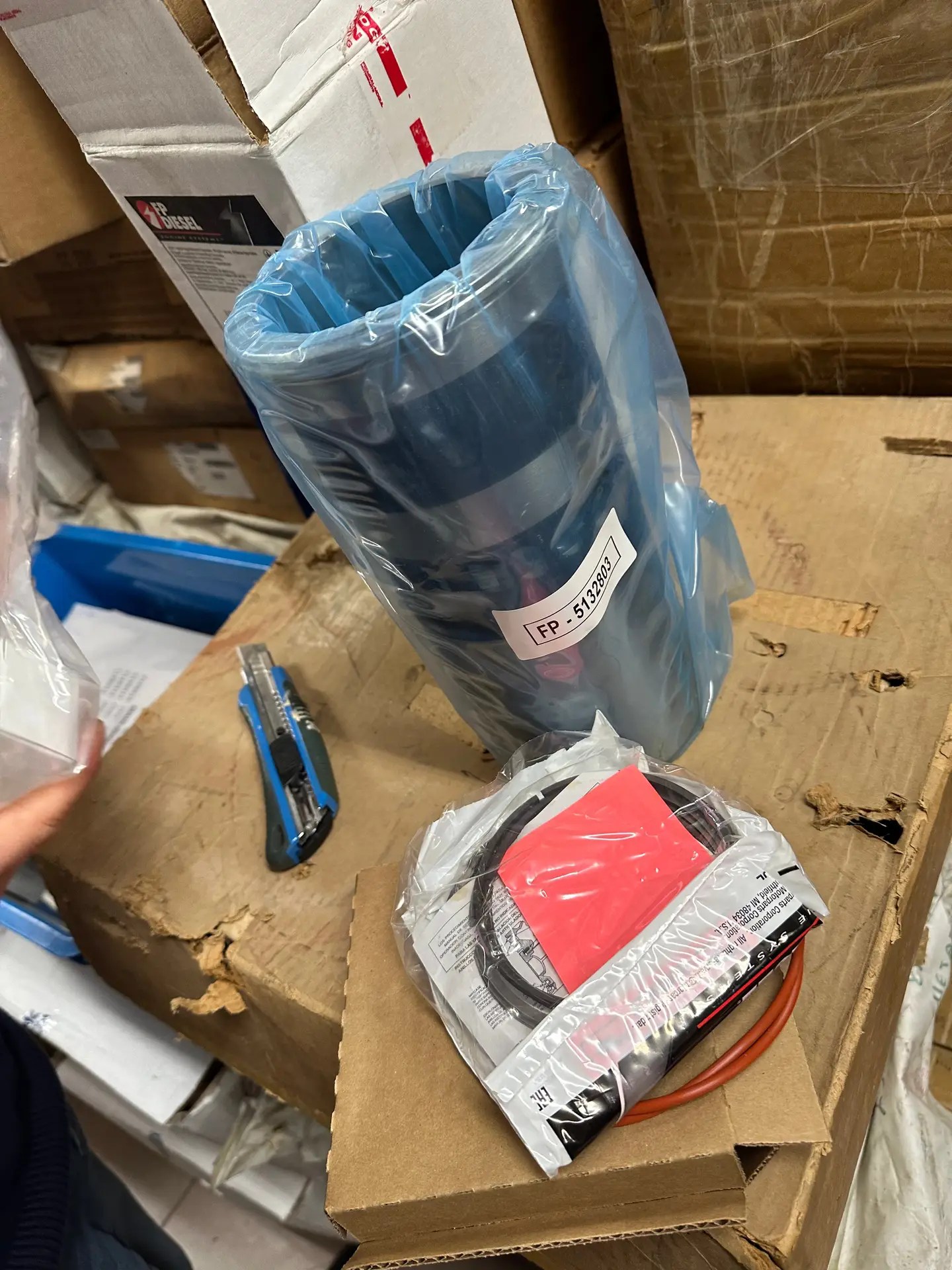 Cylinder Sleeve, 2815-00-866-9402