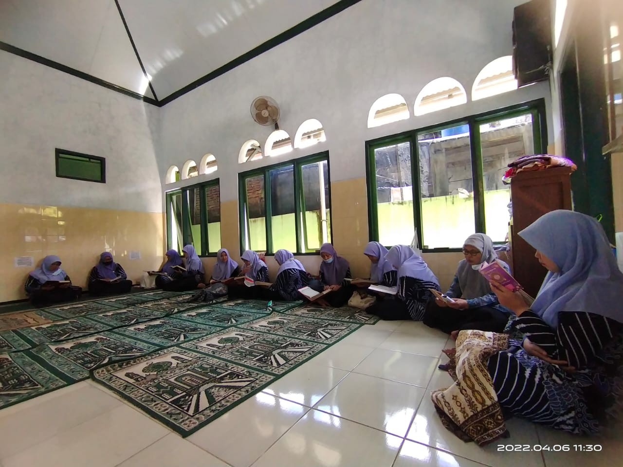 Guru MIN 1 Kebumen Isi Ramadan dengan Muqaddaman