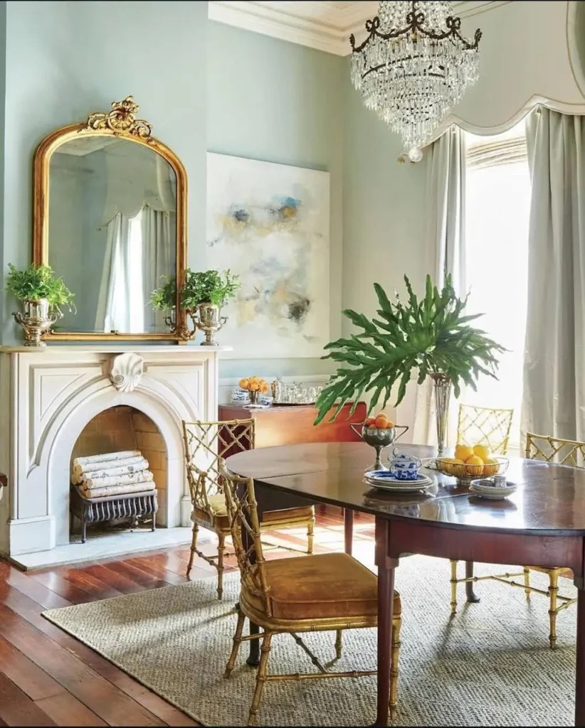 The Ultimate Guide to Choosing the Perfect Dining Room Chandelier 11 crystal chandelier dining room elegant