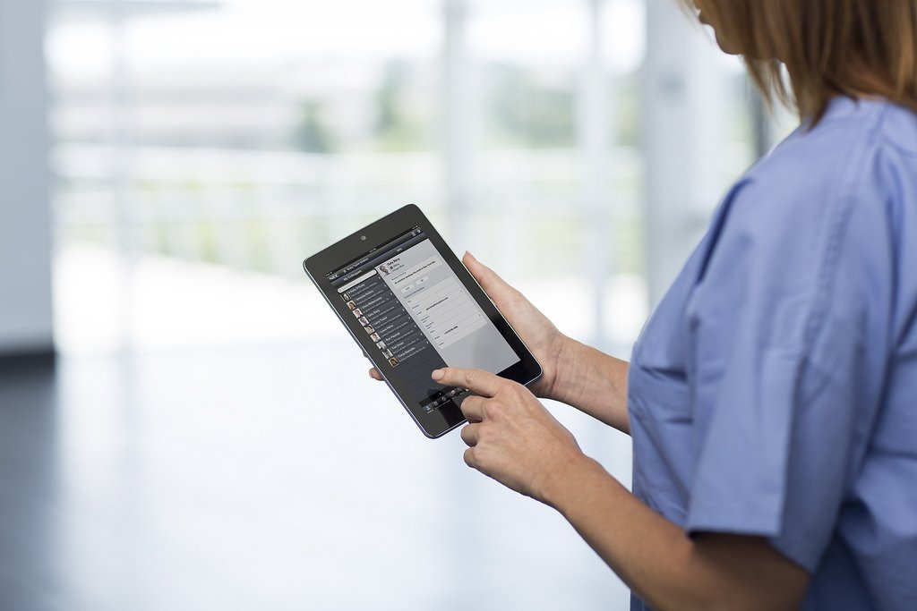 Driving Efficiency in Healthcare Finance: AI Integration by Fintech Software