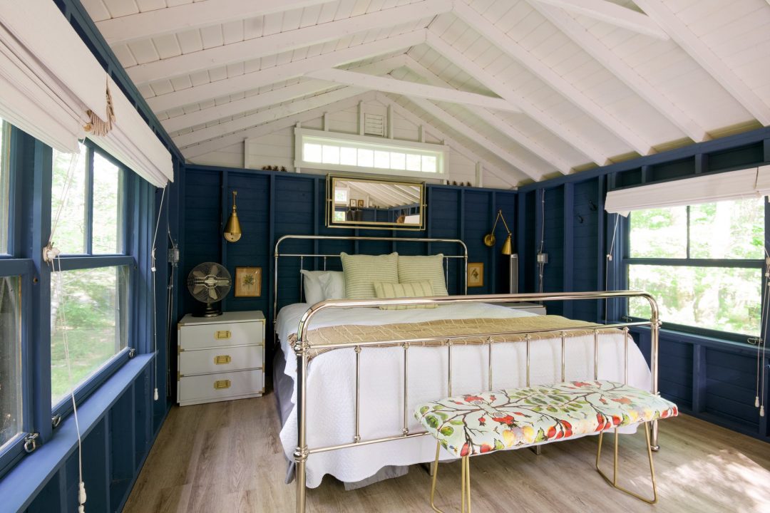 B&B