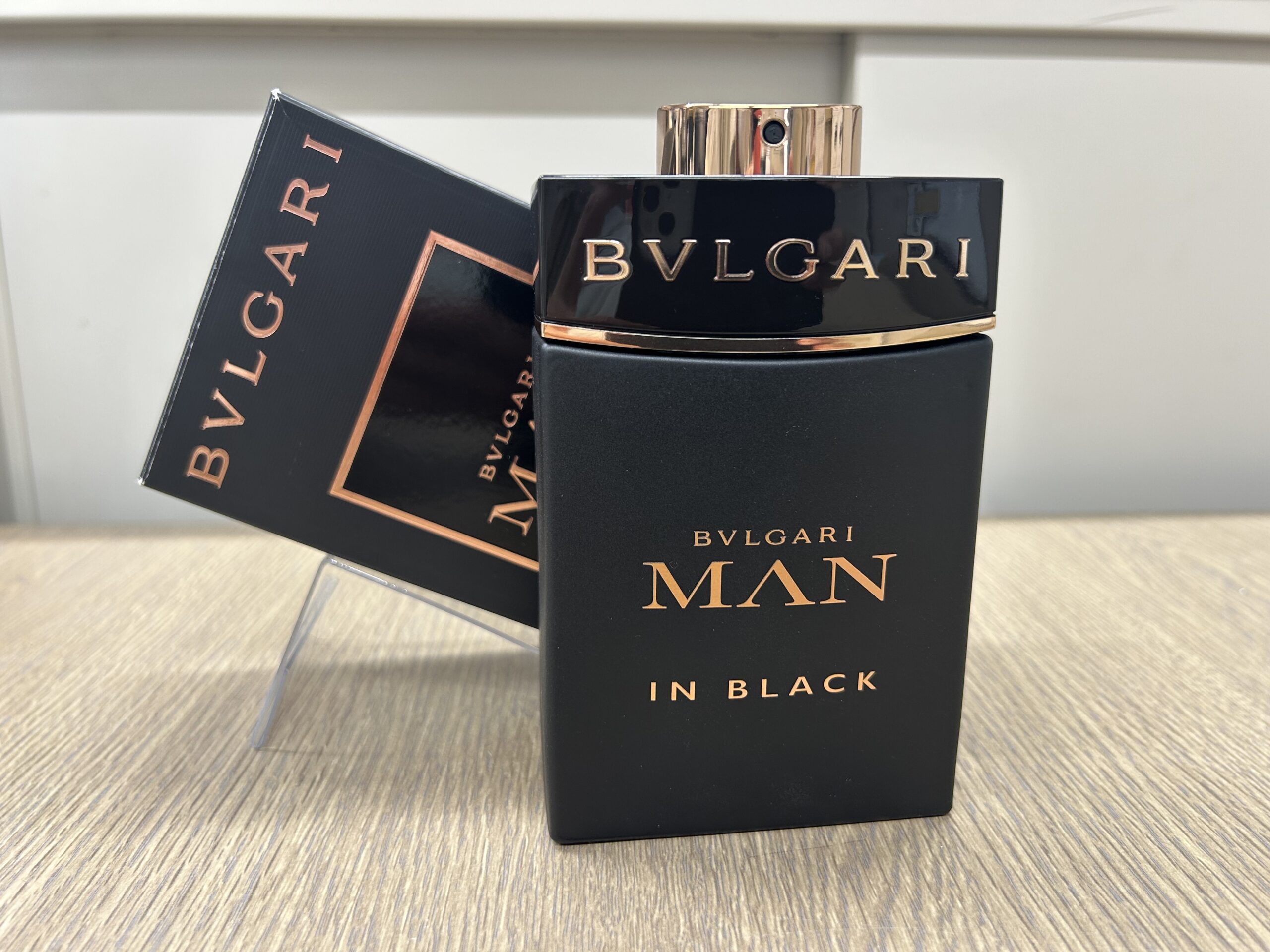 ブルガリ　マンインブラック　ＥＤＰ　香水　ボトル写真