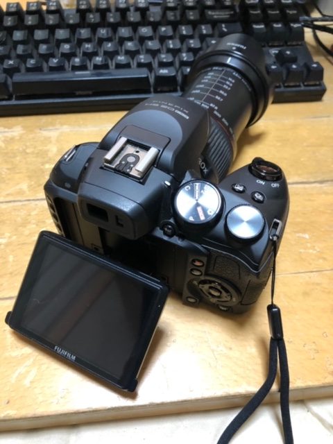今も現役！ #3富士フィルムFinePix HS20EXR | 建築板金まっしら