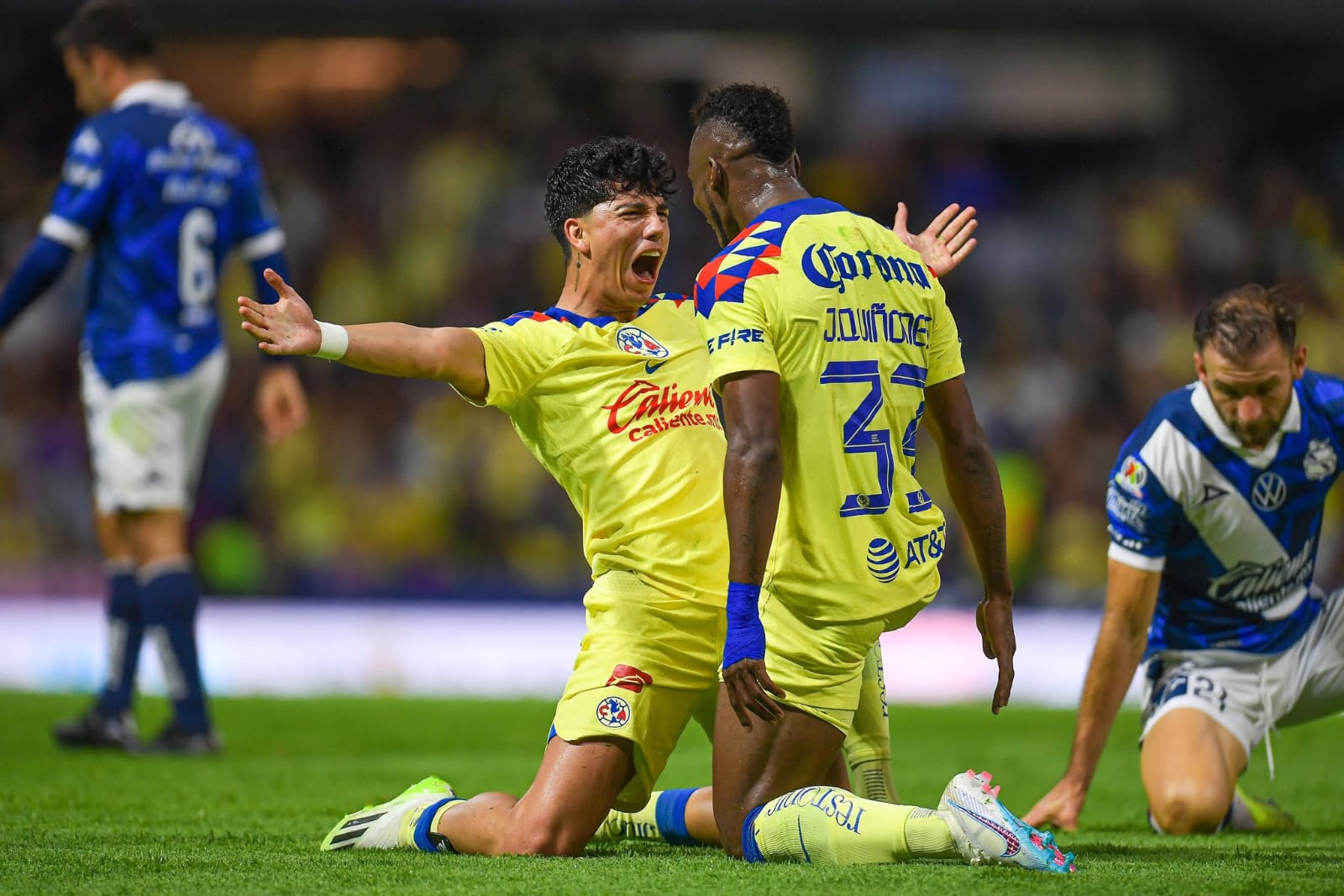 América gana, gusta y golea ante Puebla