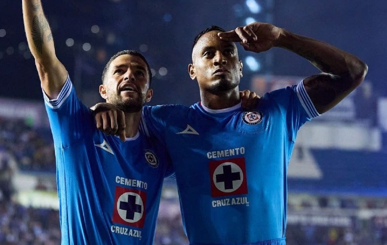 Cruz Azul se impone por la mínima a las Chivas