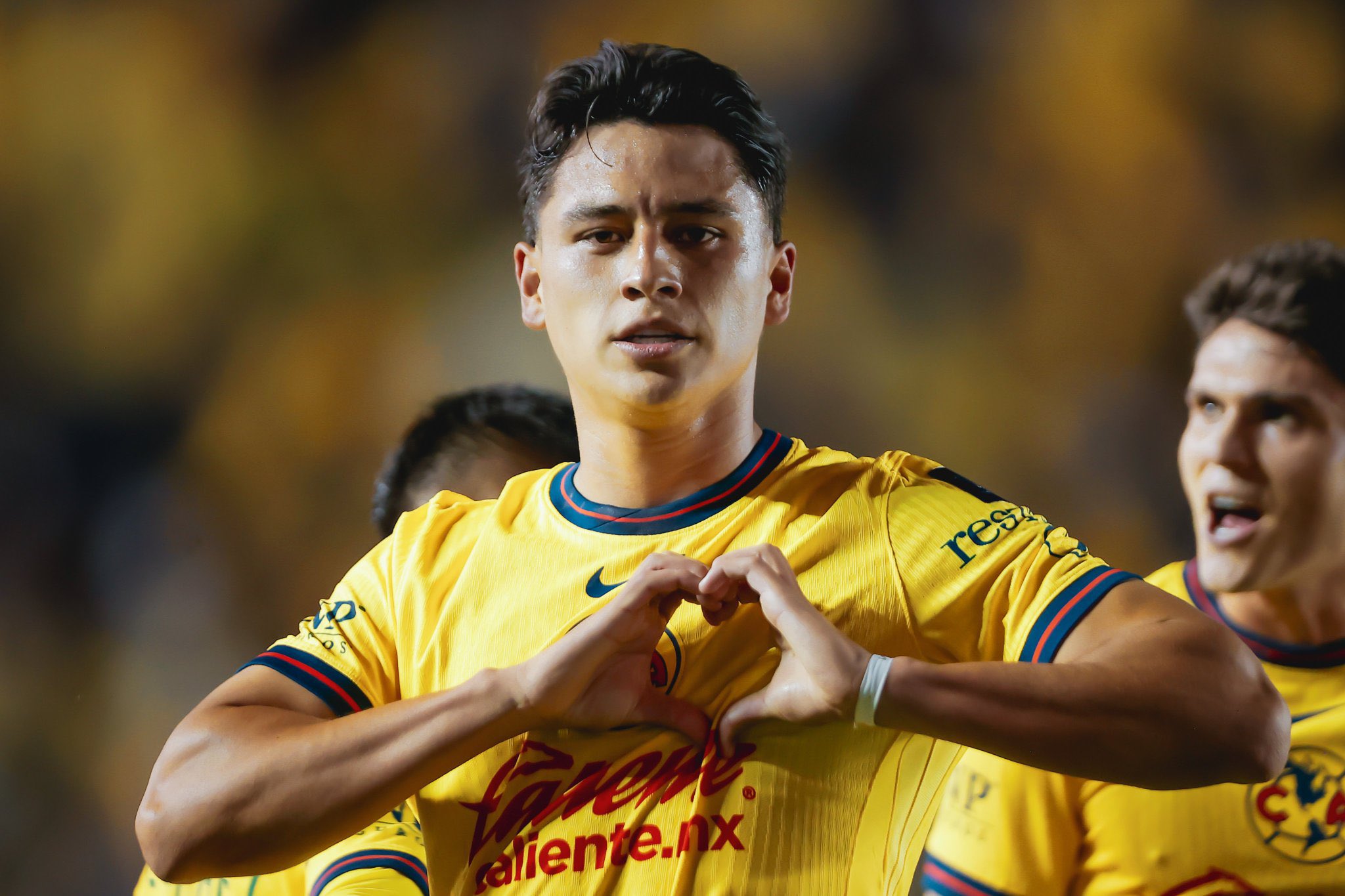 América se lleva el Clásico Nacional ante Chivas