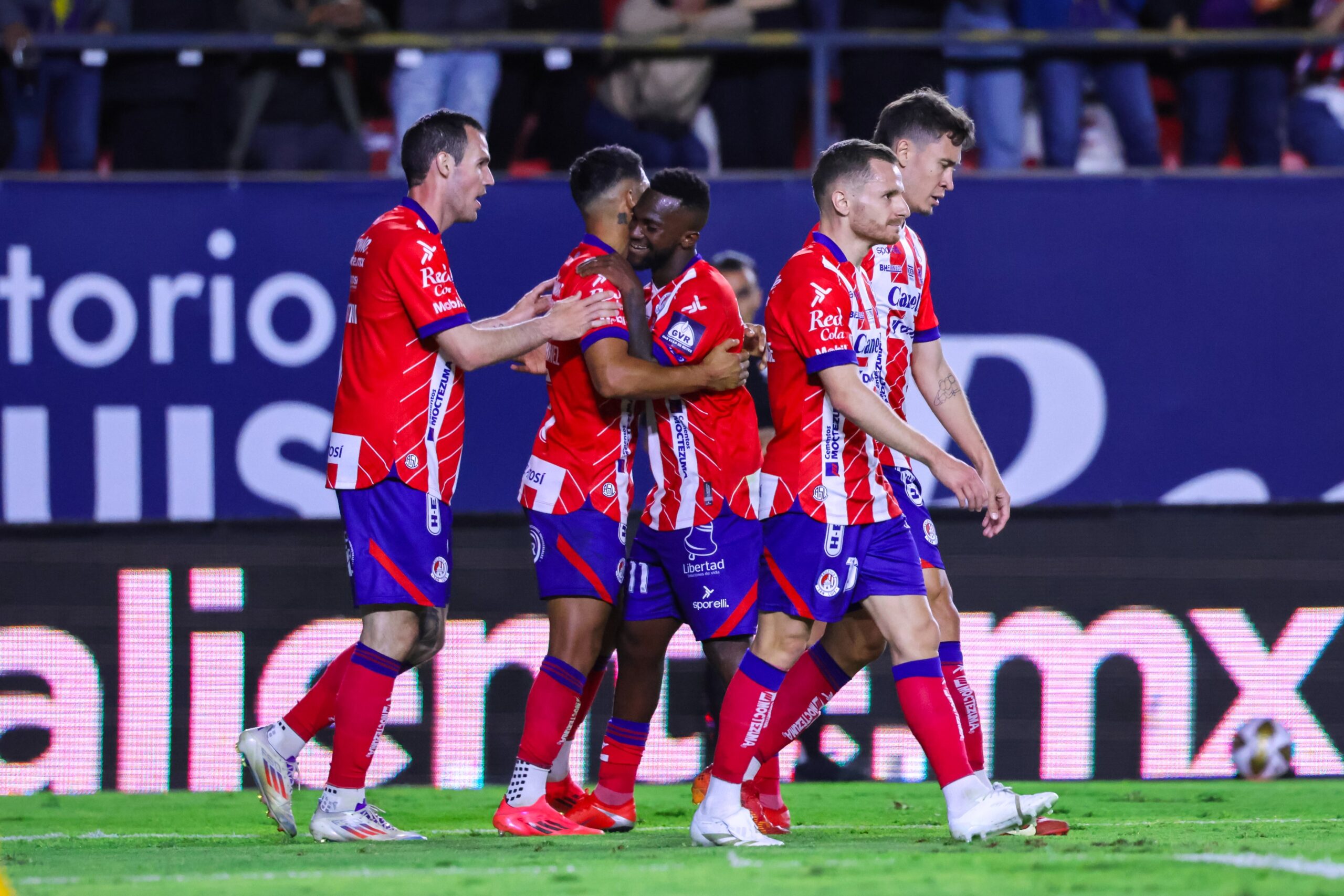 Atlético de San Luis le pega a Tigres en el duelo de ida