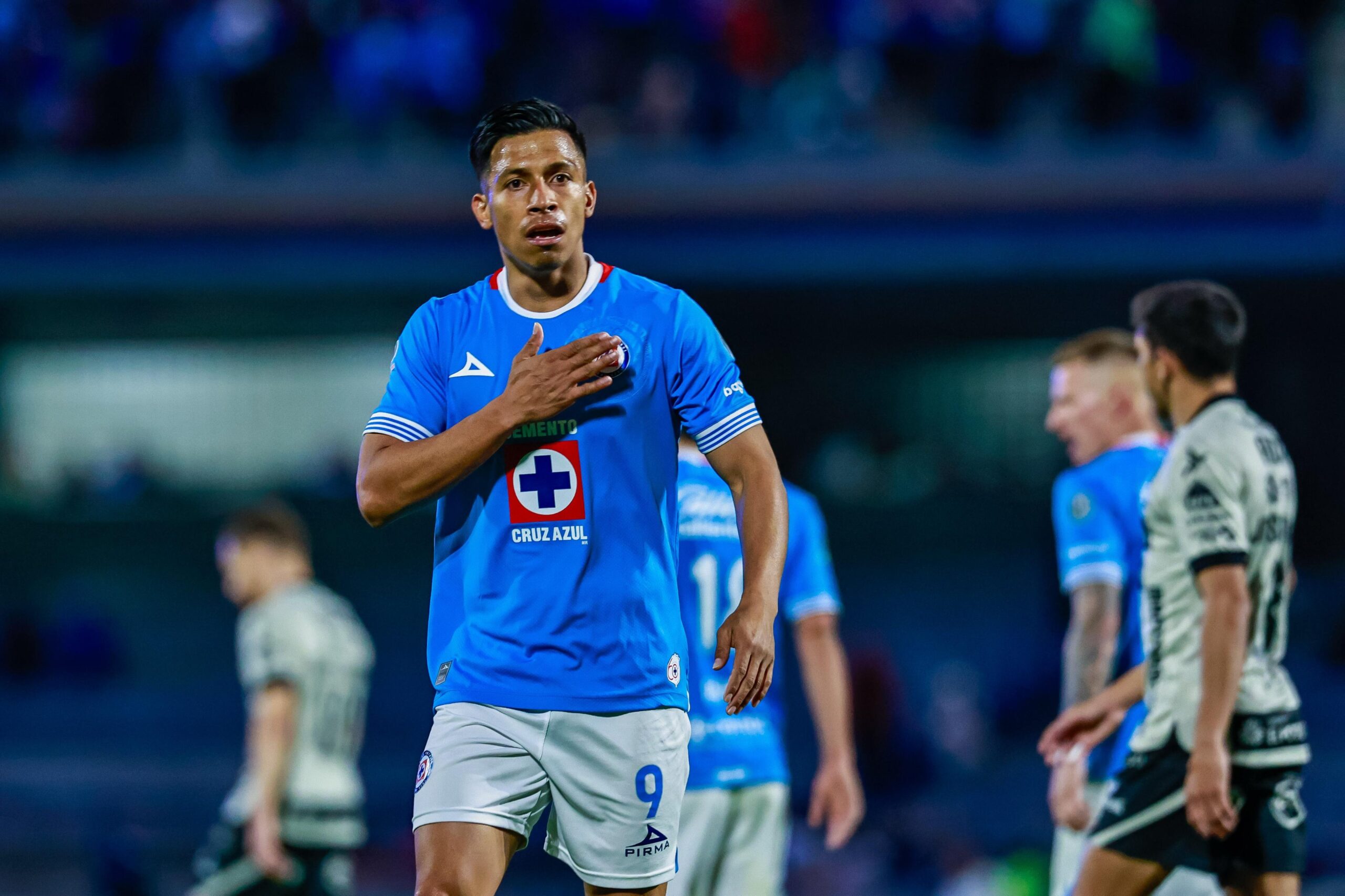 Cruz Azul se impone al Atlético de San Luis sin problemas