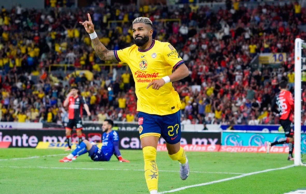 América se impone al Atlas y escala al liderato