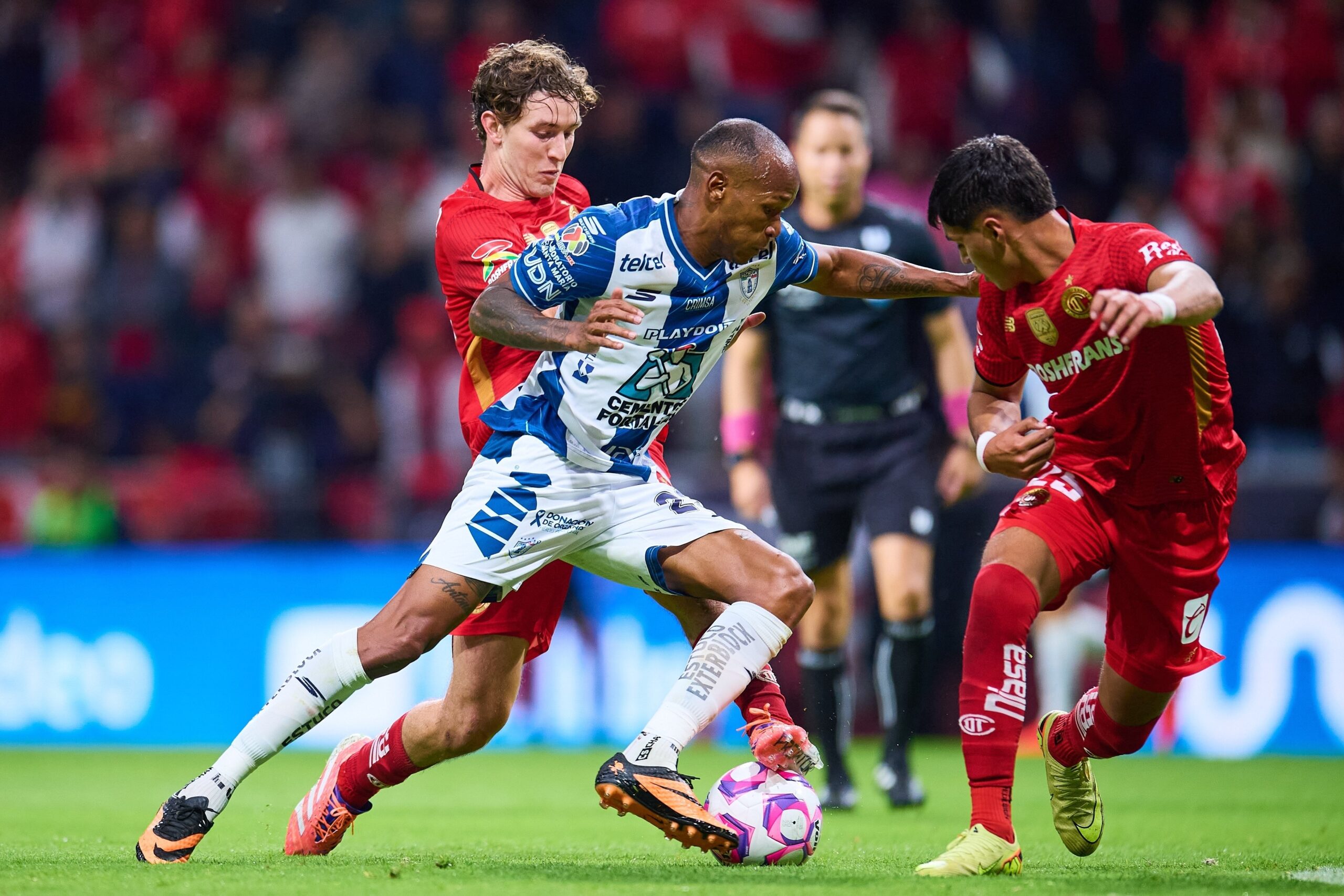Pachuca logra valioso empate ante Toluca
