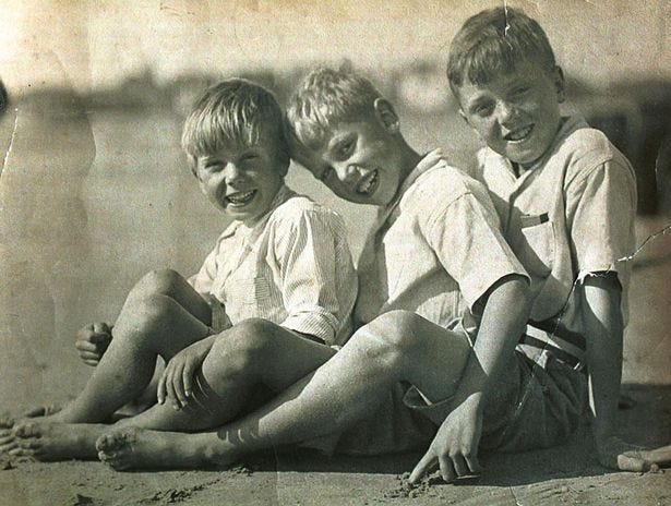 David Attenborough Young : The Man Who Makes Nature Cool Er Sir David Attenborough By Kout Medium