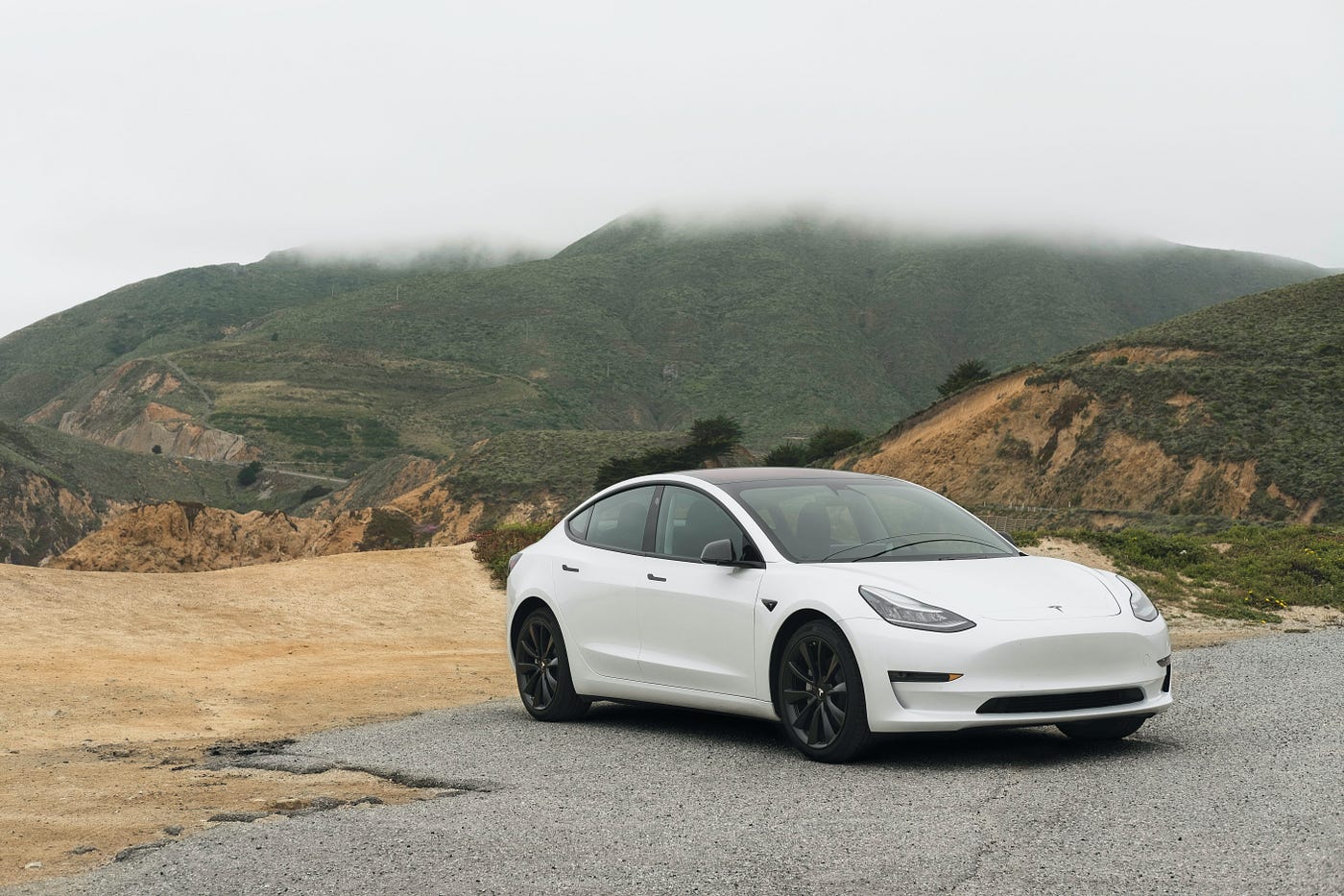 Why the tesla model 3 will continue to gain popularity in 2022