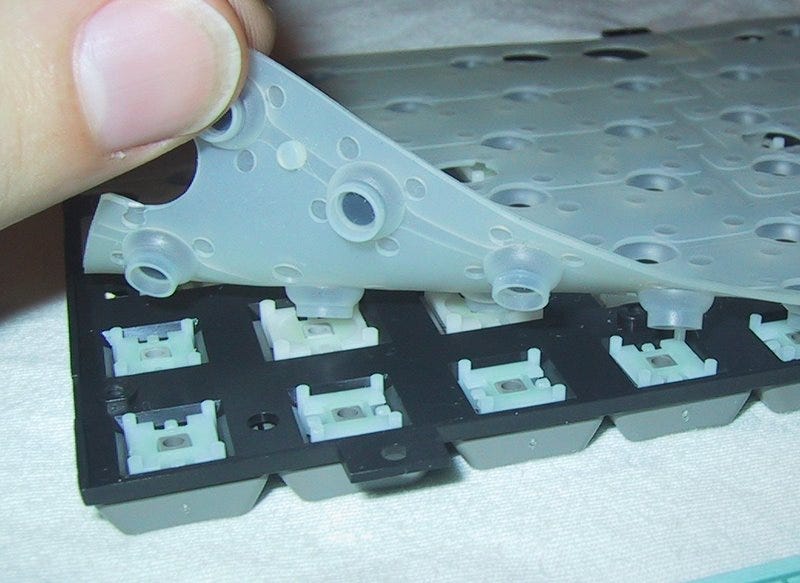 Ditambah lagi, keyboard mechanical berukuran 60% juga biasanya memiliki … Mengenal Keyboard Mekanik Atau Mechanical Keyboard By Rian Yulianto W Kode Dan Kodean Medium