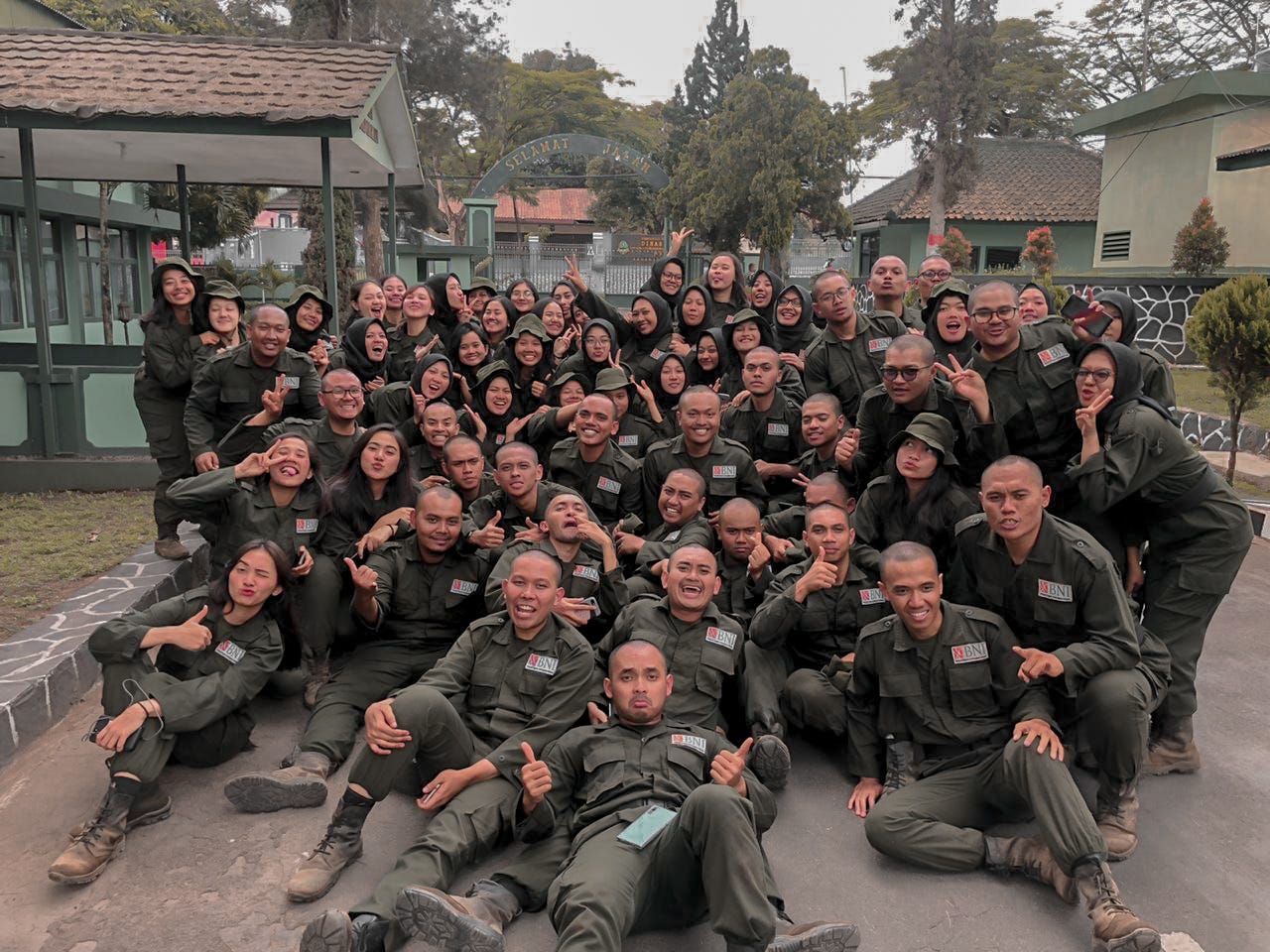Yang terdiri dari officer development program (odp), mandiri young leaders (mylead) dan calon pimpinan . Pengalaman Mengikuti Program Recruitment Odp Bni 2019 By Adhityo N Medium