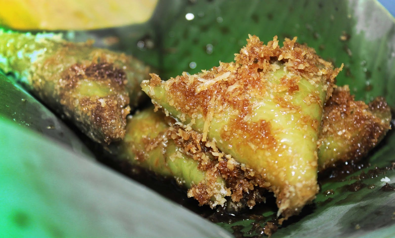 Siapkan beras ketan, taburi dengan garam, campurkan secara merata. Resep Lupis Ketan Segitiga Jajanan Pagi Hari By Hendri Skip Medium