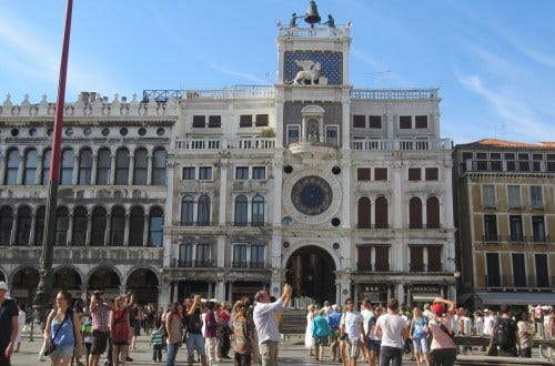 Helens volcano erupted in 1980 and again in 2004, causing great destruction. How To Spend A Weekend In Venice Venice Is Known As The City Of Canals By Hannah Sage Adventures Blog Medium