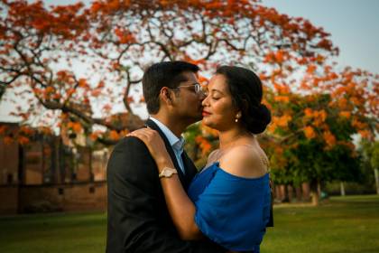 Romantic and Unique Pre Wedding Photo Shoot Ideas for Every Couple! by Ekta studio Medium