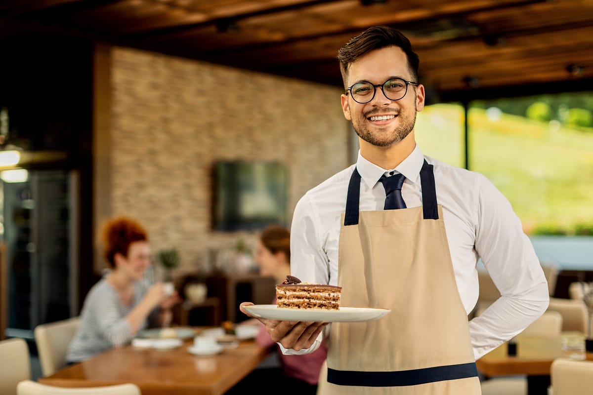 Trends in restaurant uniform design: combining style and functionality