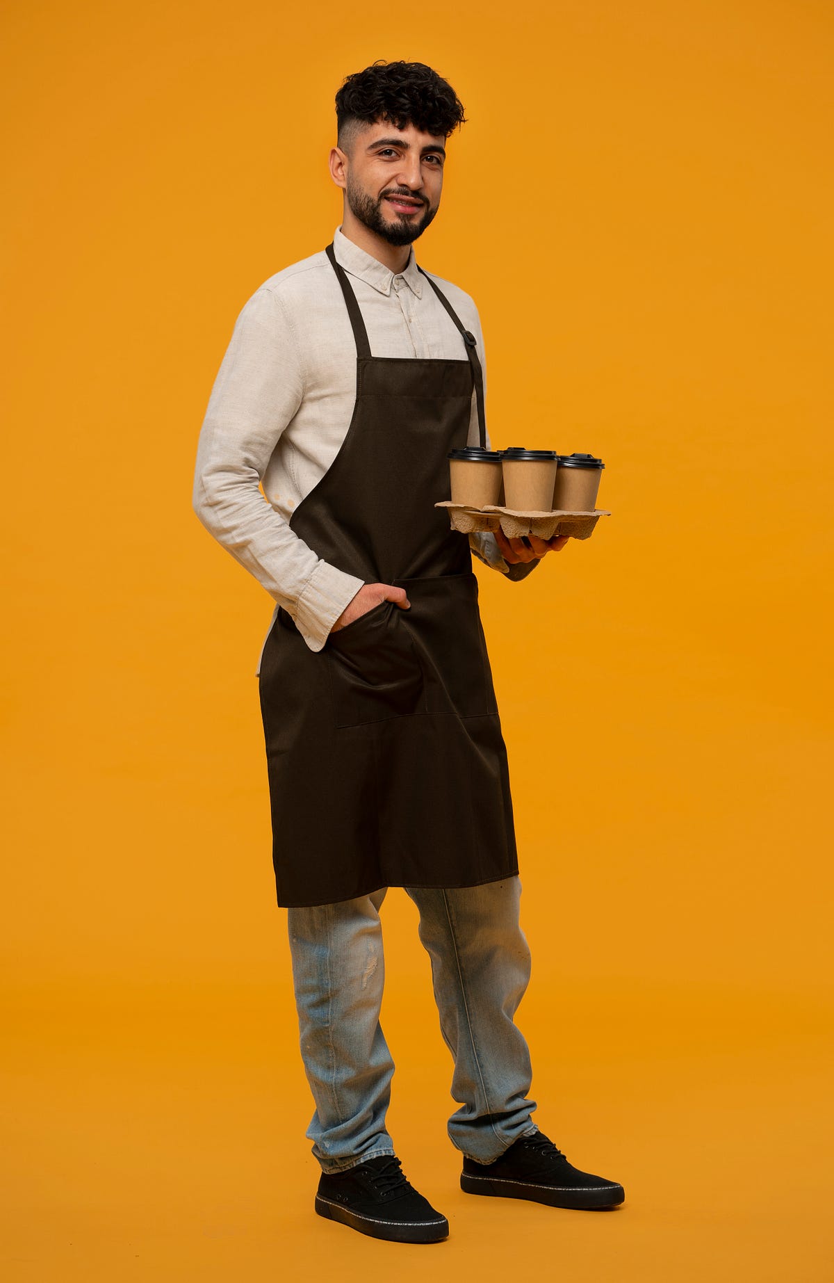 How to choose the right restaurant uniforms: factors to consider