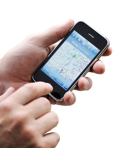 How are retailers using mobile in the changing path to purchase?