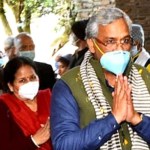 मुख्यमंत्री त्रिवेन्द्र दिल्ली से उपचार के बाद देहरादून लौटे, सभी डॉक्टर्स व पैरामेडिकल स्टाफ का आभार व्यक्त किया