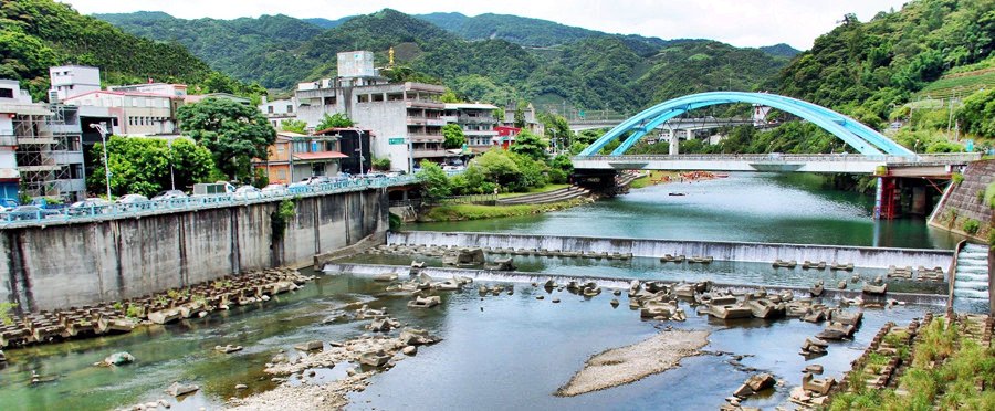新北坪林景點 | 坪林拱橋 玩水游泳 夏日消暑勝地 白鷺鷥寶寶