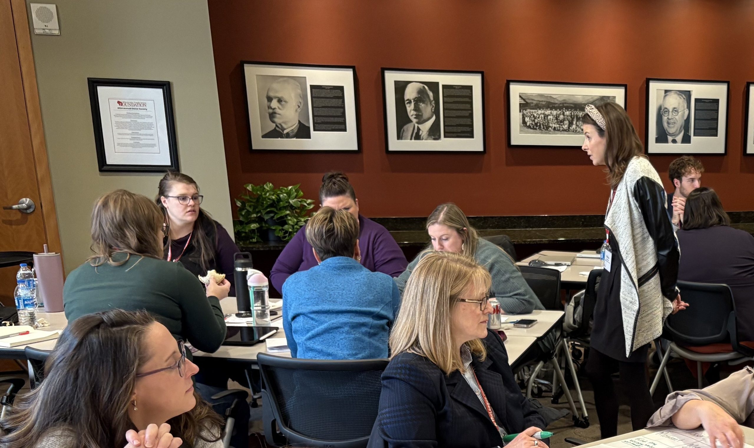 Melissa Rank of Mission Brands Consulting leads a creative session with a group of credit union marketers.