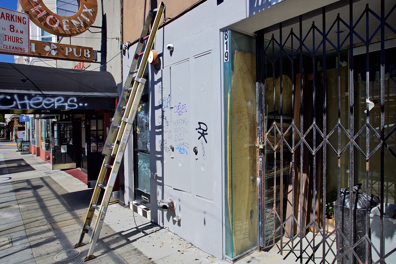 Photo of a ladder on Valencia Street