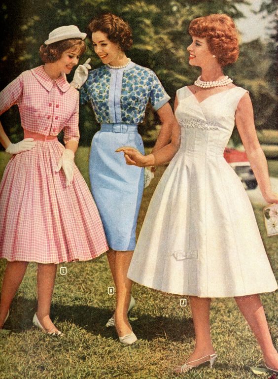 How to Stop your Vintage Outfit Looking like a Costume – Miss MonMon
