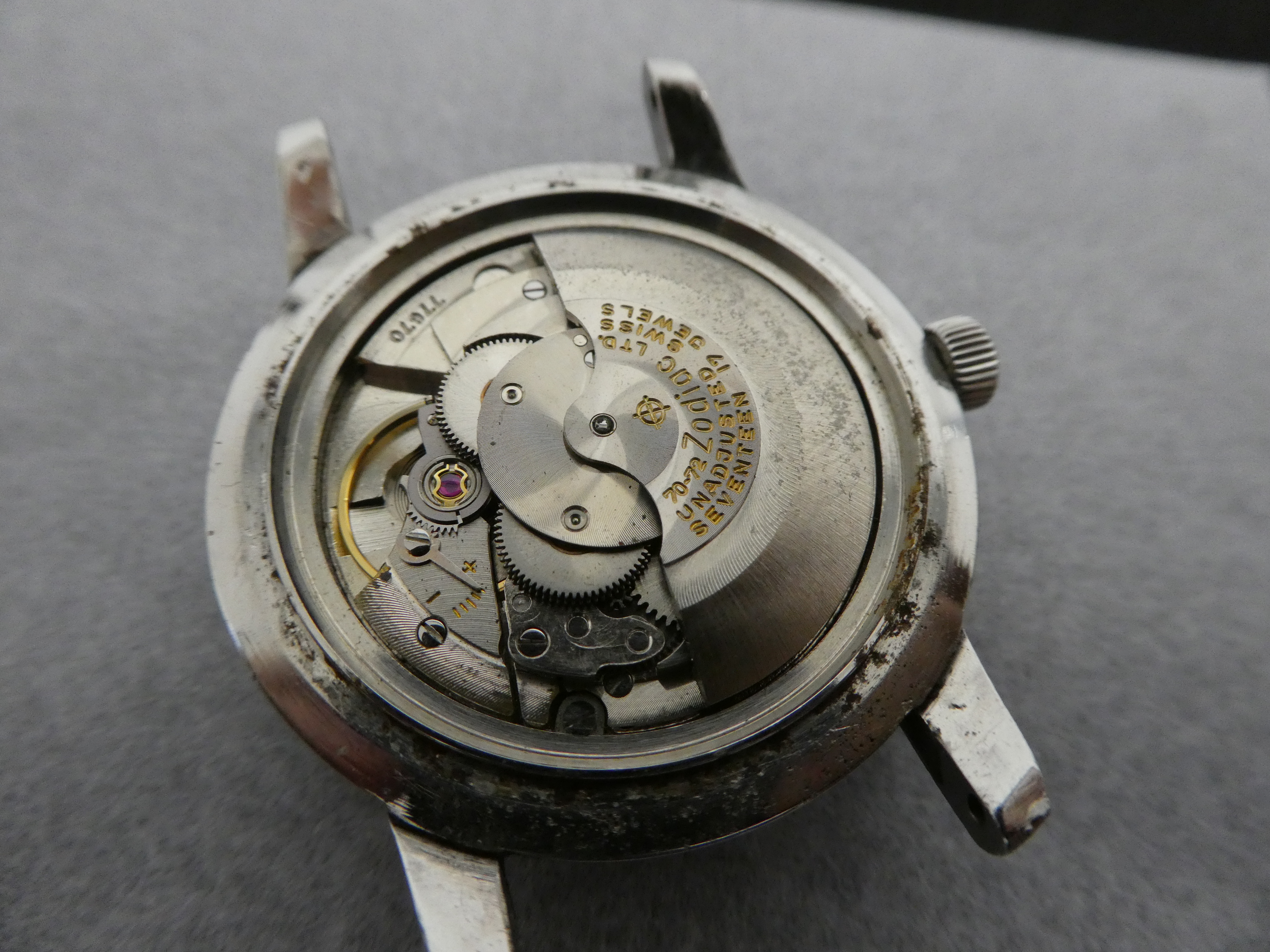 Service Zodiac Sea Wolf calibre 70-72 – Mitka's vintage watch service.