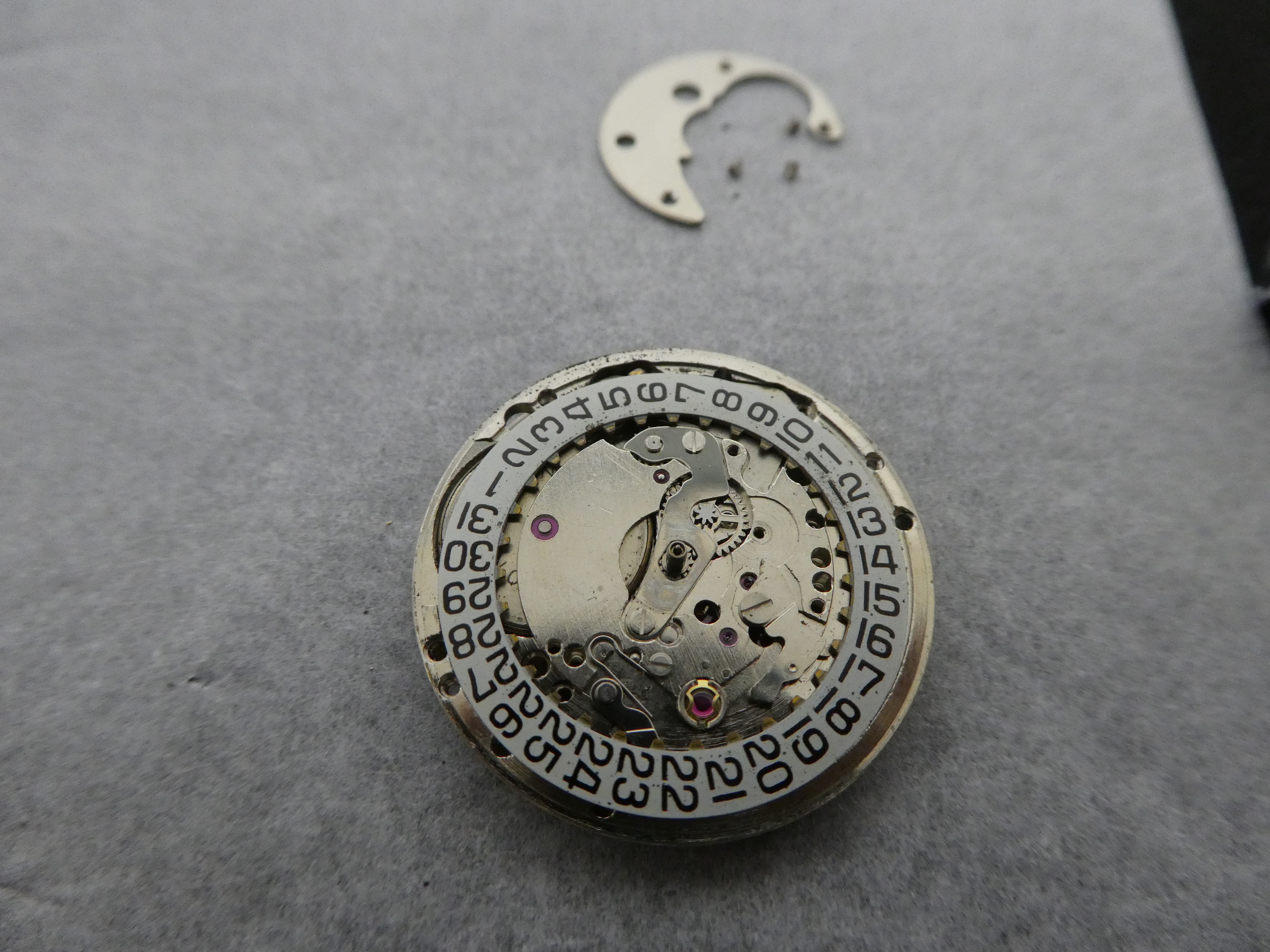 ルキア77ページ Service Zodiac Sea Wolf calibre 70-72 – Mitka's vintage watch service.