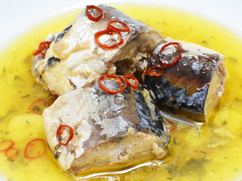 業務スーパーのサバ缶『さばオリーブオイル漬け』はおつまみ＆普段メシに便利な食材